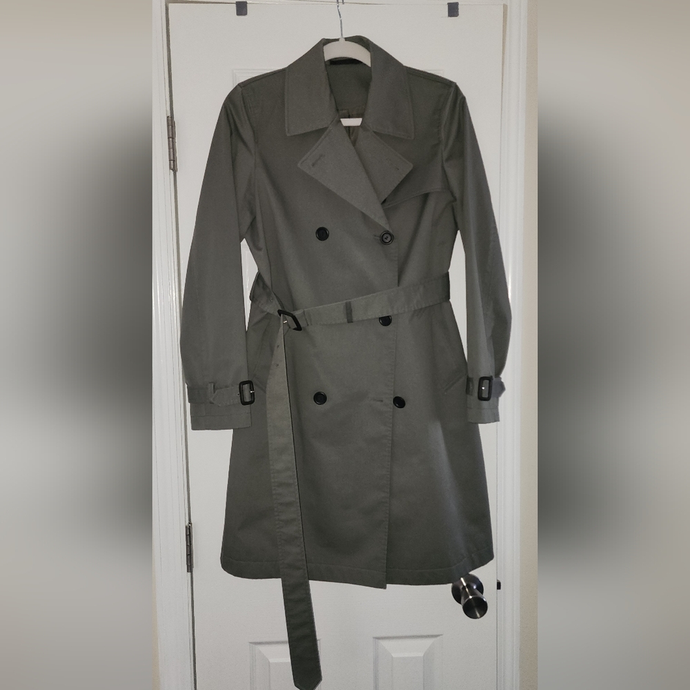 Uniqlo Classic Trench Coat
